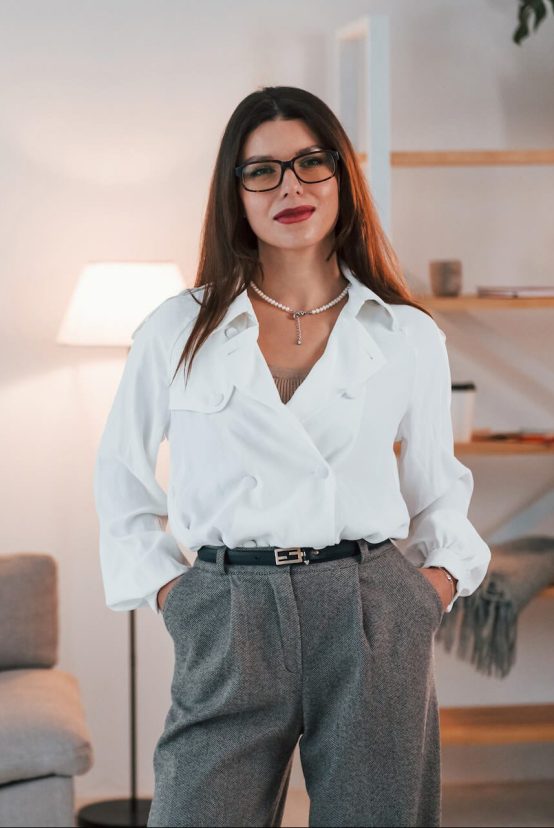 business-woman-in-formal-clothes-is-indoors-posing-2022-02-03-20-54-43-utc-e1658640068634.jpg